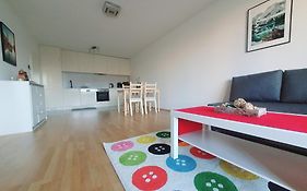 Near Lake One Bedroom Cute Apartment